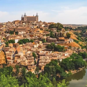 Toledo y Puy Du Fou